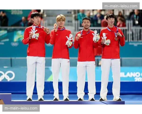 速度滑冰团体追逐铜牌战术 李文淏替换宁忠岩阵容调整效果 速度滑冰团体追逐铜牌战术 李文淏替换宁忠岩阵容调整效果